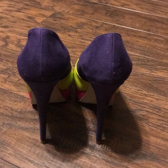 Multi Color Platform - Picture 3 of 4